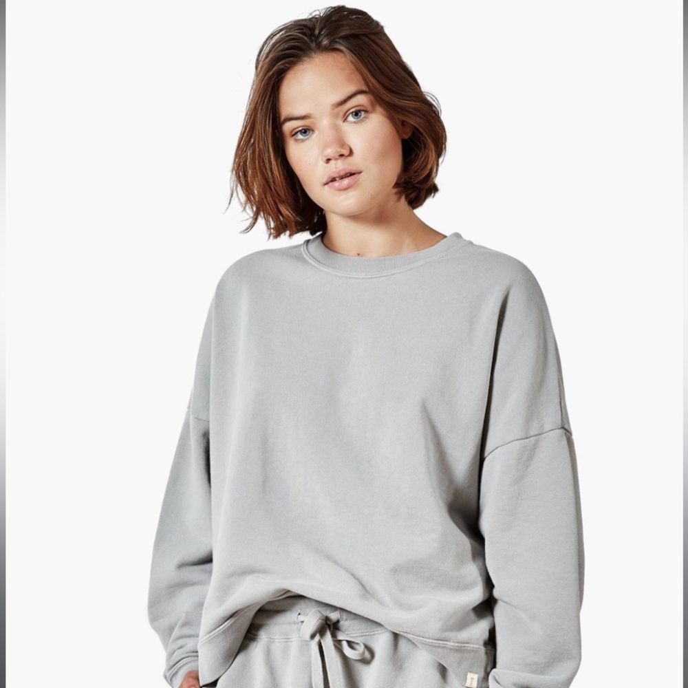 TKEES | Classic Crew Neck Sweatshirt | Dove Gray | Sz 2 fits like Medium